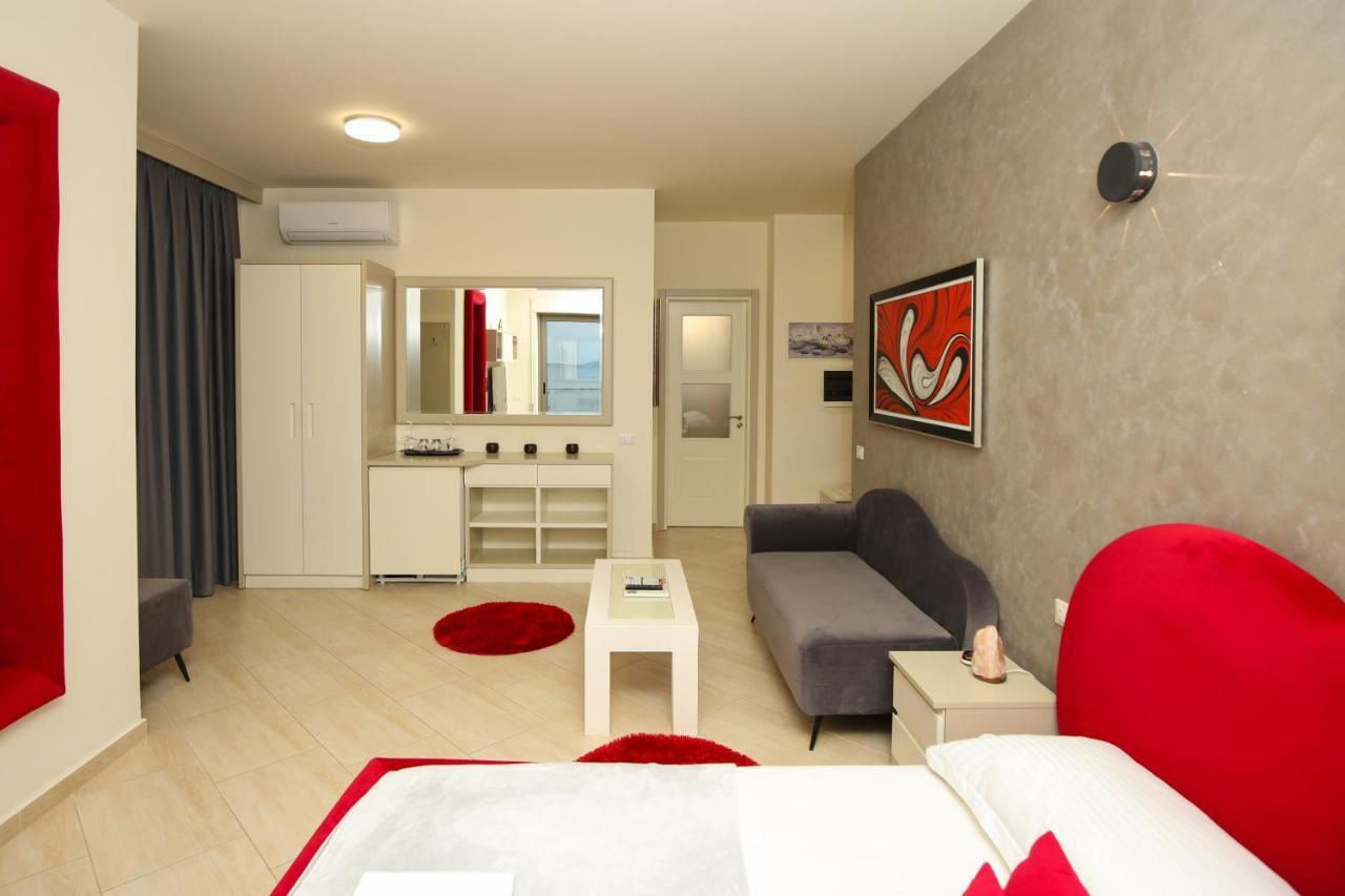 Курортный комплекс Diamond Hill & 4*